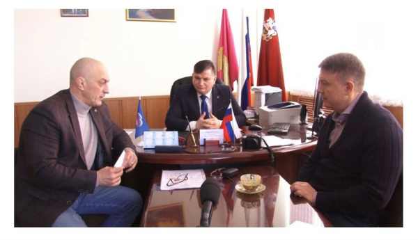 Спортивное будущее Воскресенска обсудили с депутатом Госдумы Амиром Хамитовым