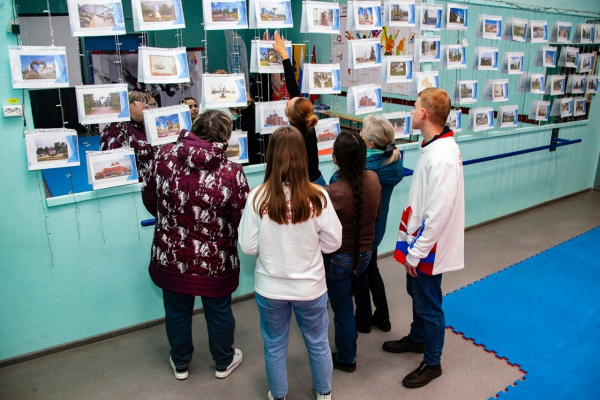 В молодёжном центре «Олимпиец» открыта фотовыставка «Мое Подмосковье», посвященная Дню Московской области