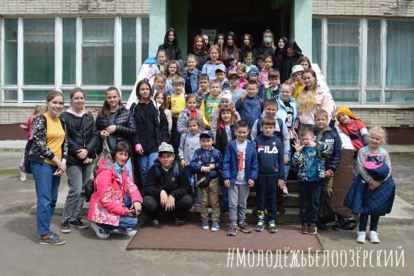 Белоозёрские волонтёры провели для школьников квест "Волшебный мир Гарри Поттера"
