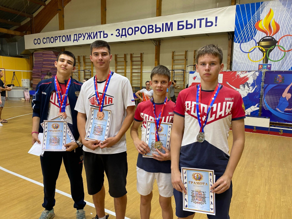 Отличный старт бадминтонистов в Ростове-на-Дону